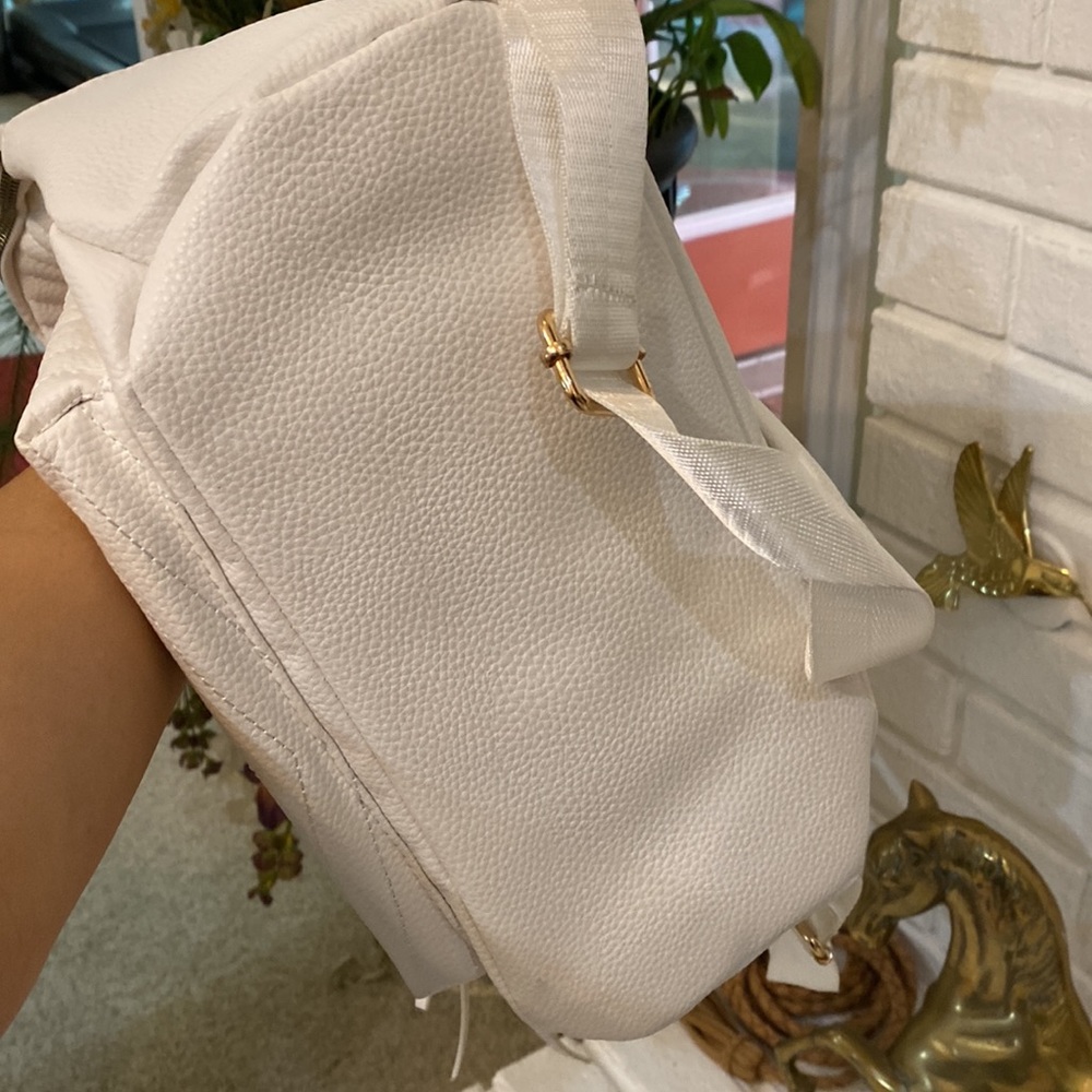 White Rampage, backpack. - Picture 7 of 14